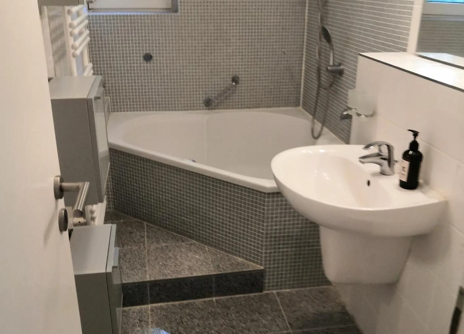 Apartment Wohnung Mit Terrasse Dortmund